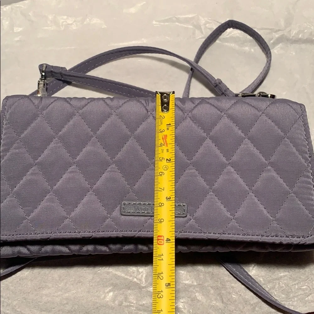 NWT Vera Bradley quilted crossbody/wristlet wallet - Picture 7 of 16